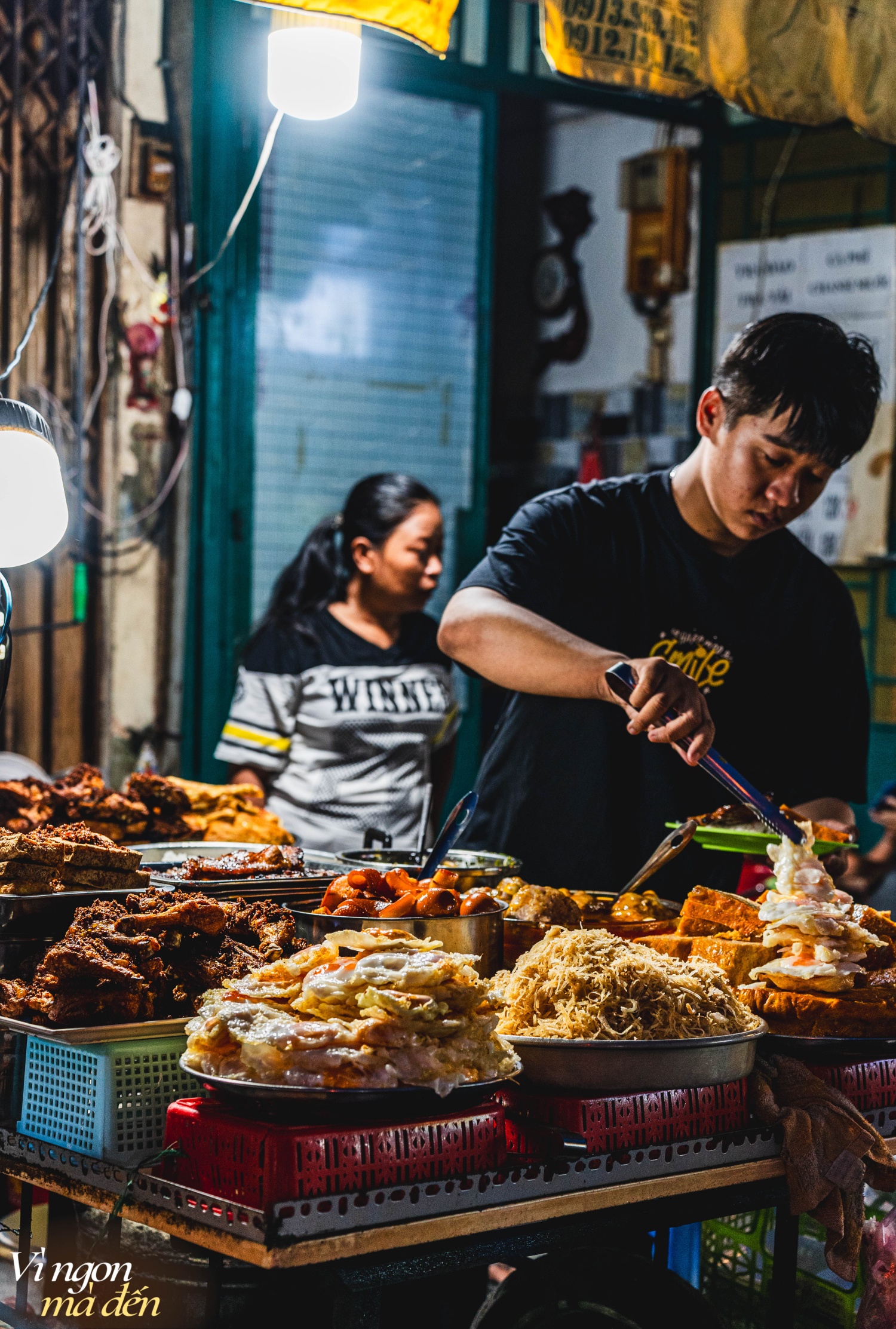 Tiệm cơm tấm 3 đời nổi tiếng đông khách giữa trung tâm TPHCM: Gây tò mò bởi câu chuyện "1 ông 2 bà", nhưng chất lượng mới là thứ níu chân khách- Ảnh 7.