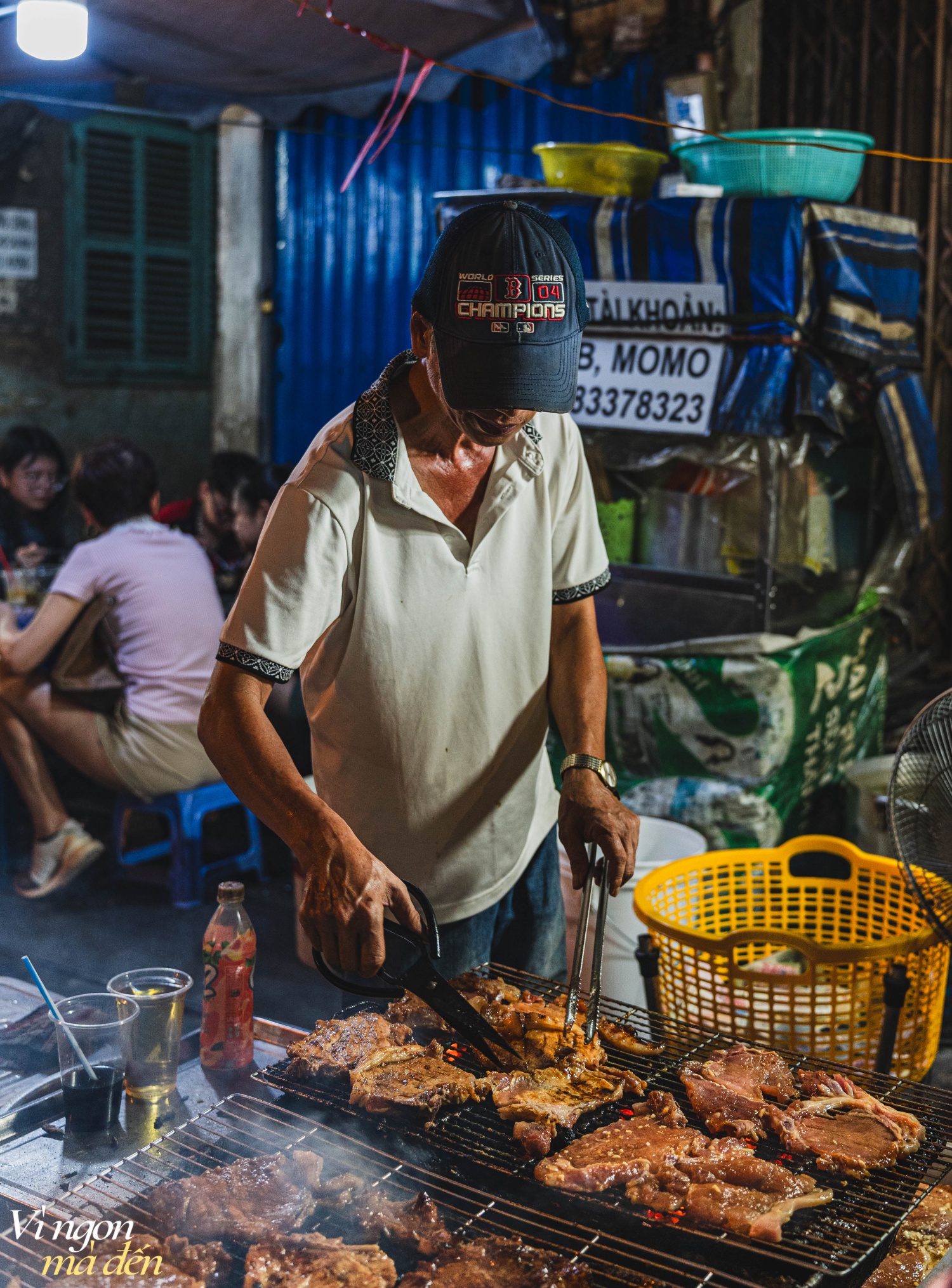 Tiệm cơm tấm 3 đời nổi tiếng đông khách giữa trung tâm TPHCM: Gây tò mò bởi câu chuyện "1 ông 2 bà", nhưng chất lượng mới là thứ níu chân khách- Ảnh 19.